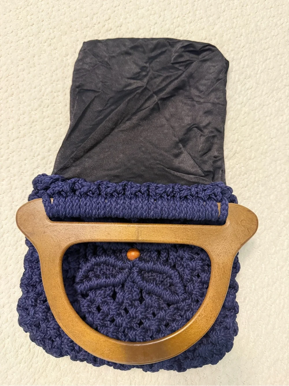 Vintage Handmade Macrame Handbag Brown Wood Handles Blue Purse - Picture 10 of 10